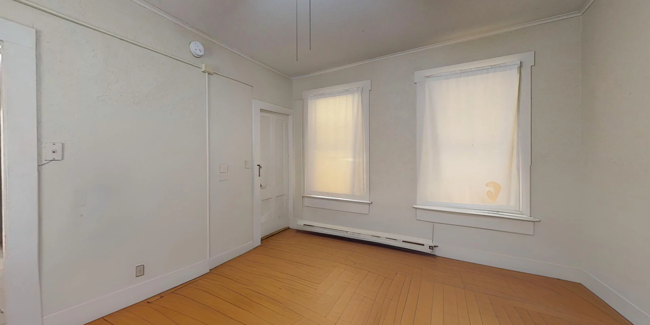 37 Franklin St #3 - Photo 2 of 8