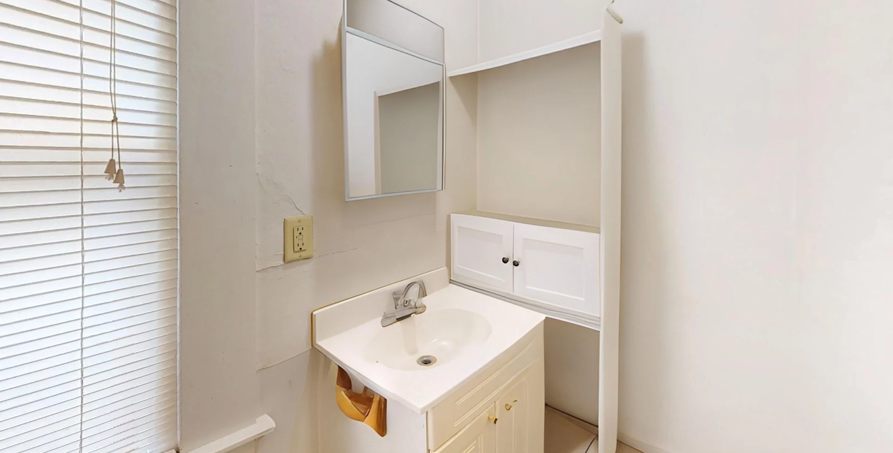 37 Franklin St #3 - Photo 7 of 8