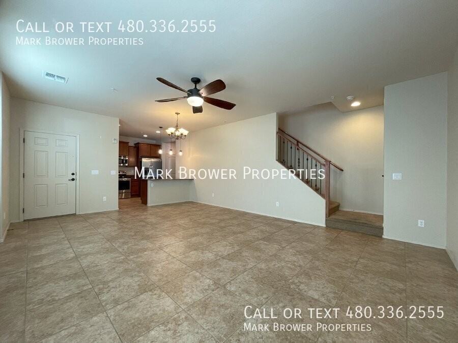 4729 E Waterman St #102 - Photo 3 of 16