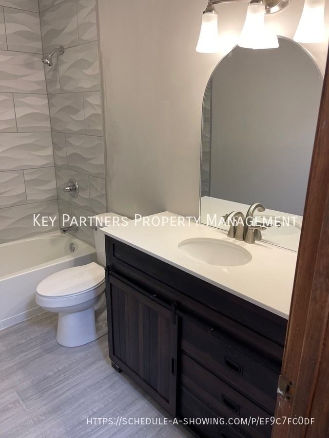 501 Ne 88th St - Photo 6 of 17