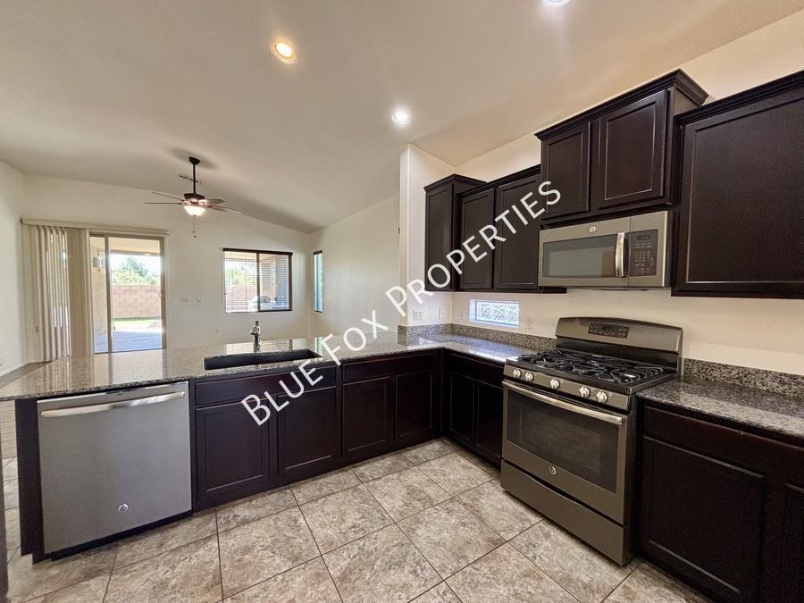 9906 N Niobrara Way - Photo 6 of 25