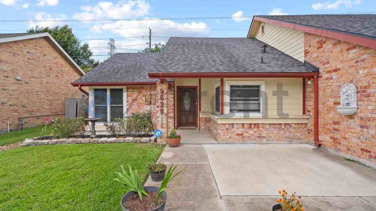 9539 Bent Spur Ln - Photo 4 of 20