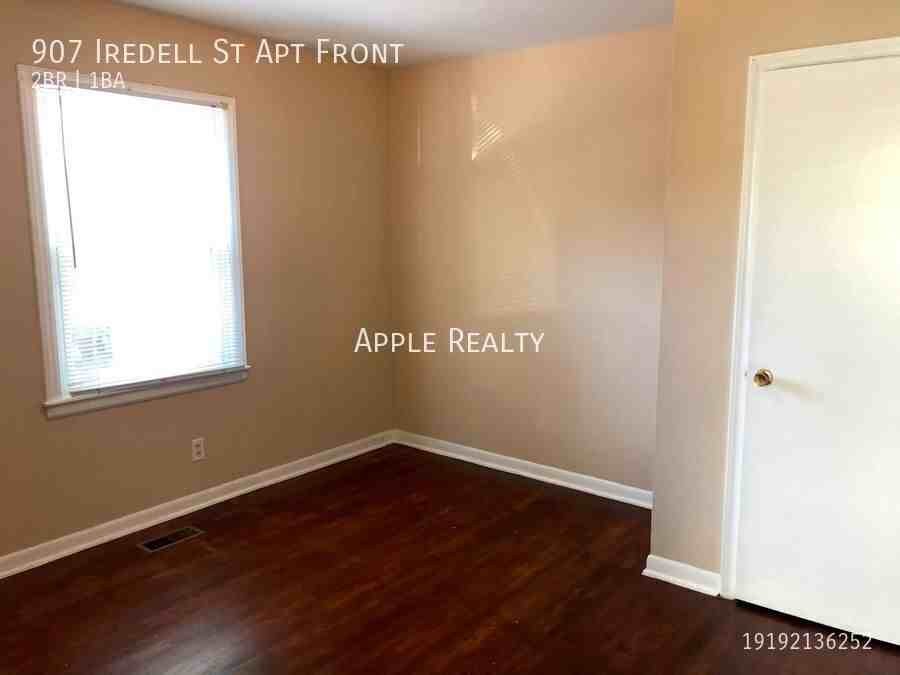 907 907 Iredell St Apt Front - Photo 5 of 7