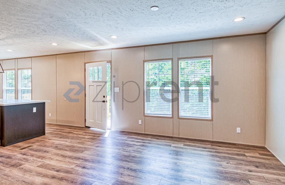 519 N 23rd St - Photo 3 of 15