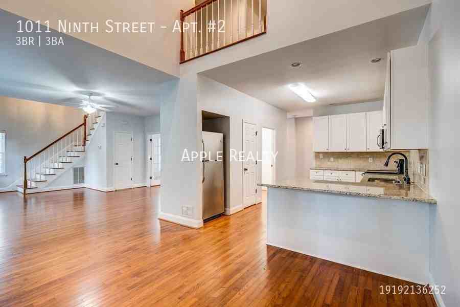 1011 9th St #2 - Photo 7 of 35