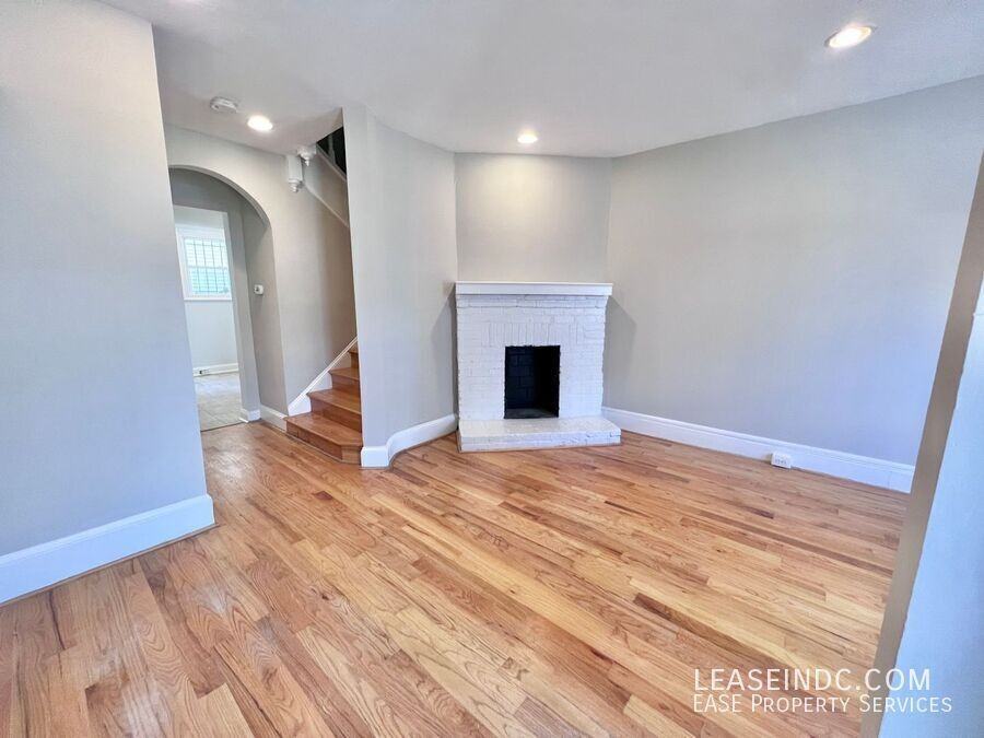 342 Elm St Nw - Photo 6 of 26