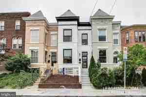 featured image of 1626 Monroe St Nw #1