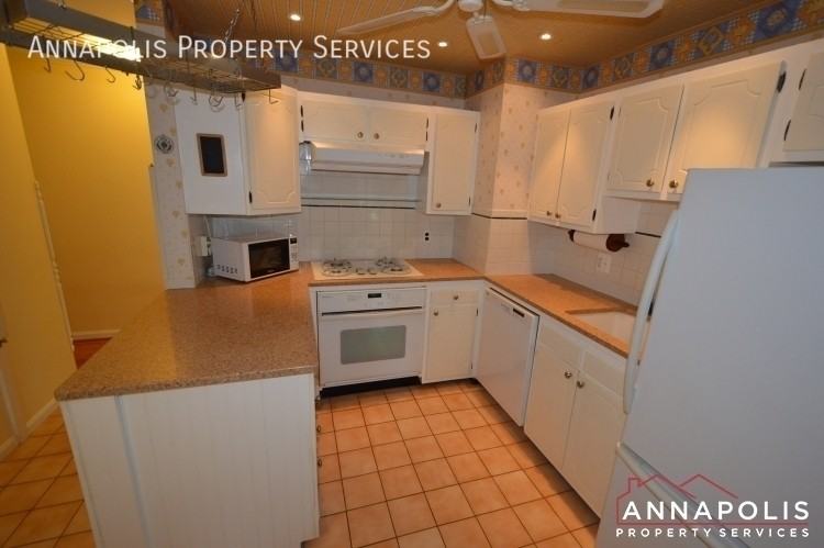 1908 Dulaney Pl - Photo 6 of 34