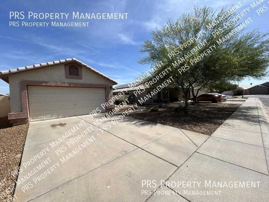 718 W Constitution Dr - Photo 2 of 39