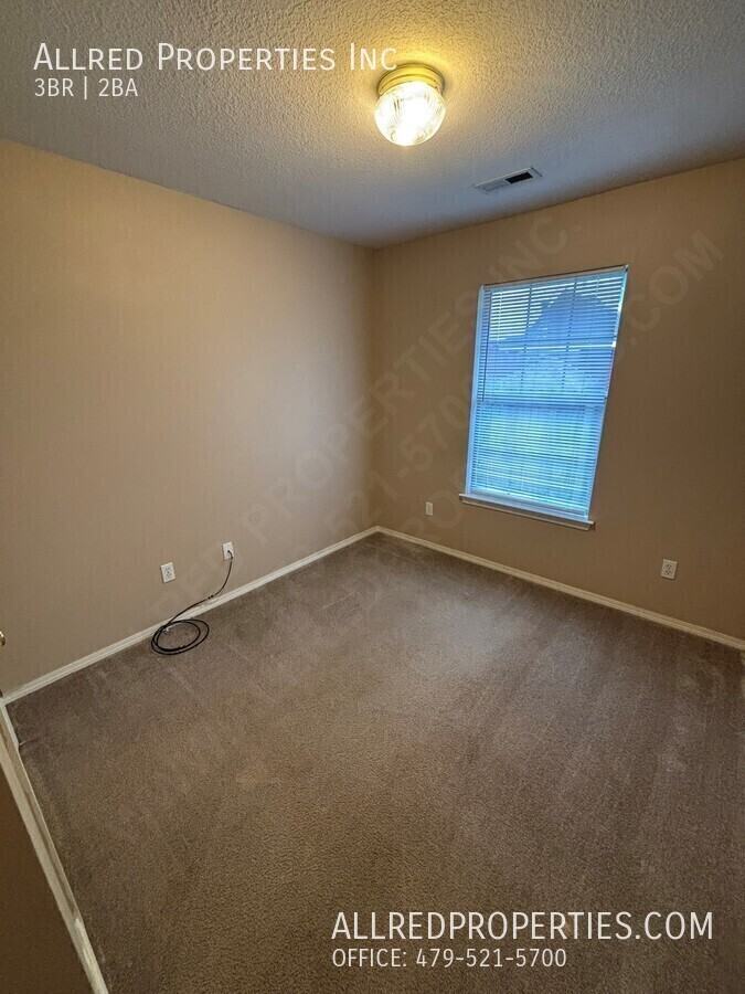 2538 W Houston St - Photo 7 of 15