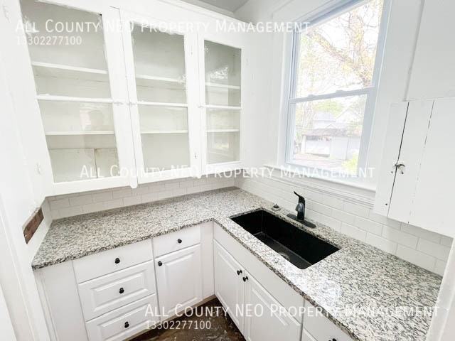 7505 Lawnview Ave - Photo 2 of 25