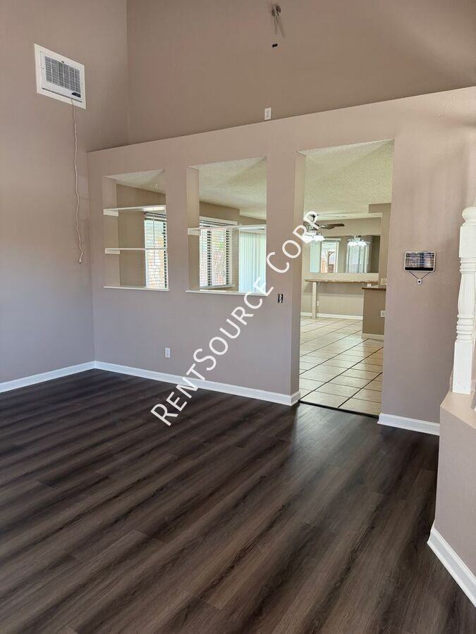 37707 57th St E - Photo 3 of 32