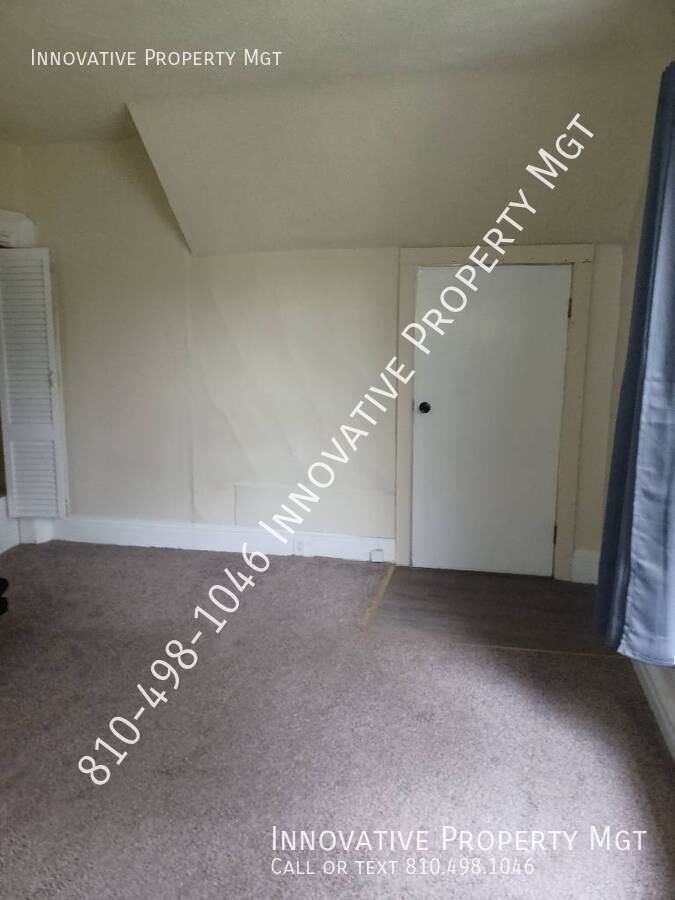 302 Pine St #3 - Photo 6 of 10