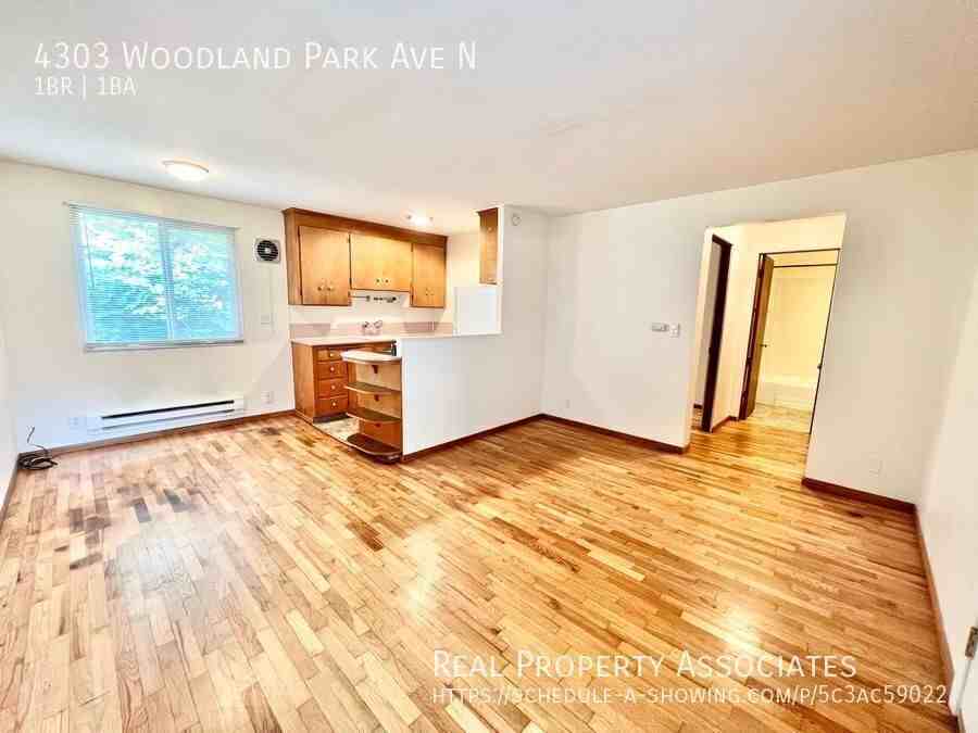 4303 Woodland Park Ave N - Photo 3 of 18