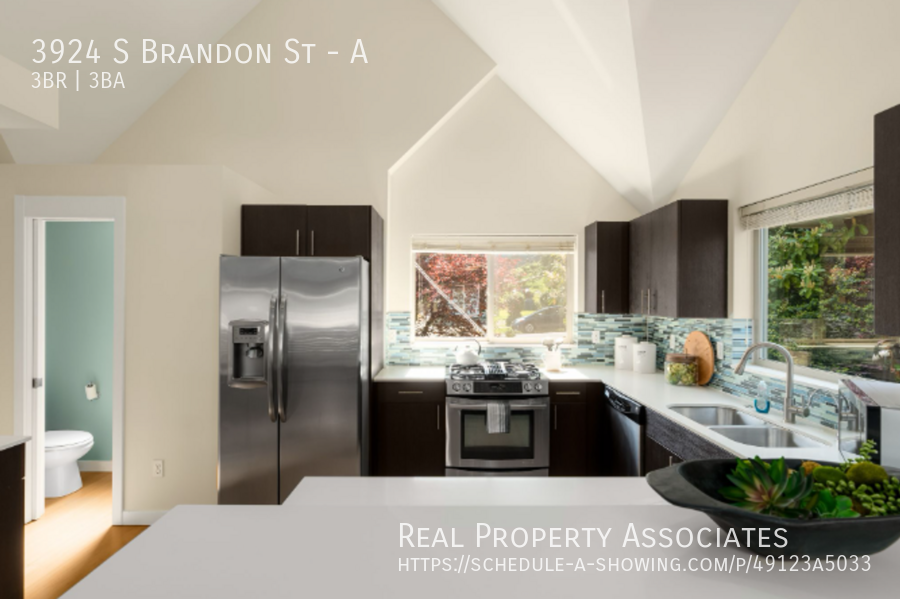 3924 S Brandon St #A - Photo 3 of 32