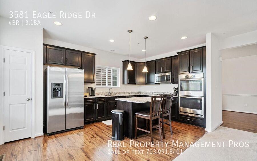 3581 Eagle Ridge Dr - Photo 2 of 4