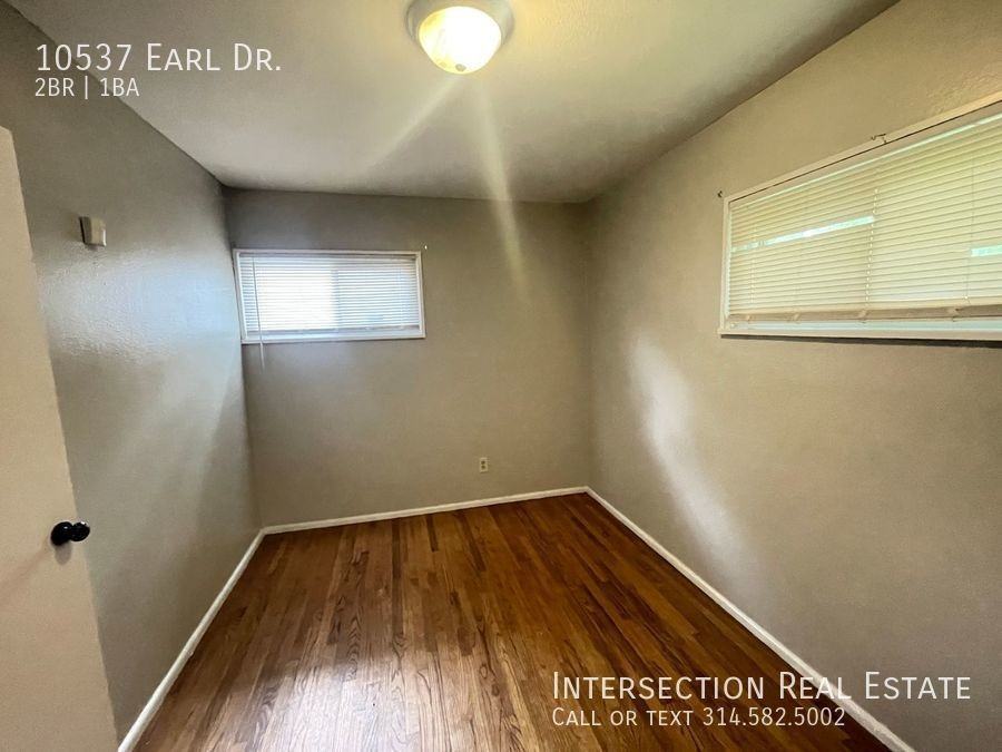 10537 Earl Dr - Photo 6 of 10