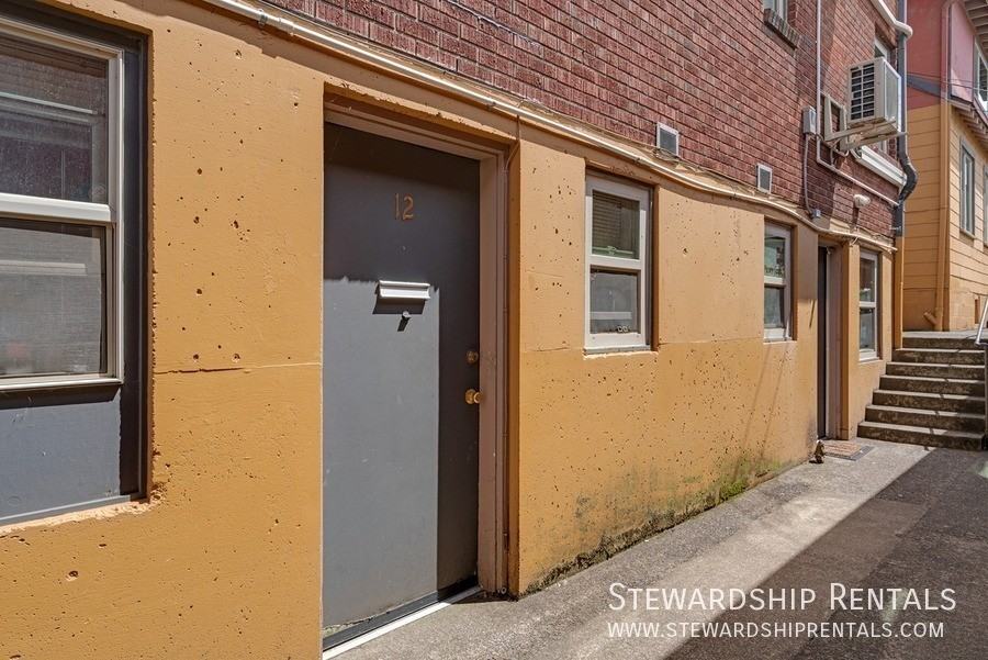 942 E 18th Ave #12 - Photo 2 of 17