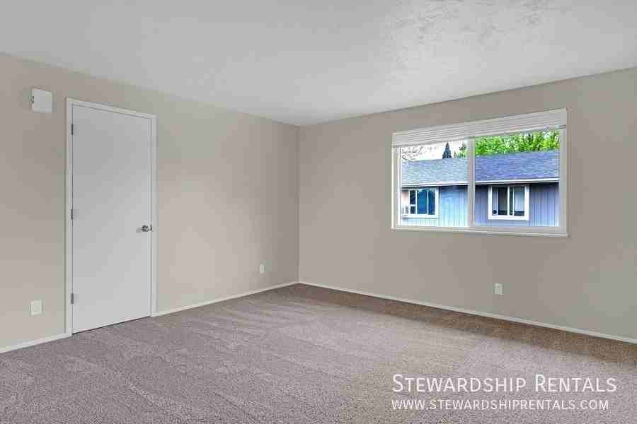 1154 Grant Aly - Photo 4 of 16