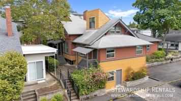 featured image of 1831 Kincaid St #16