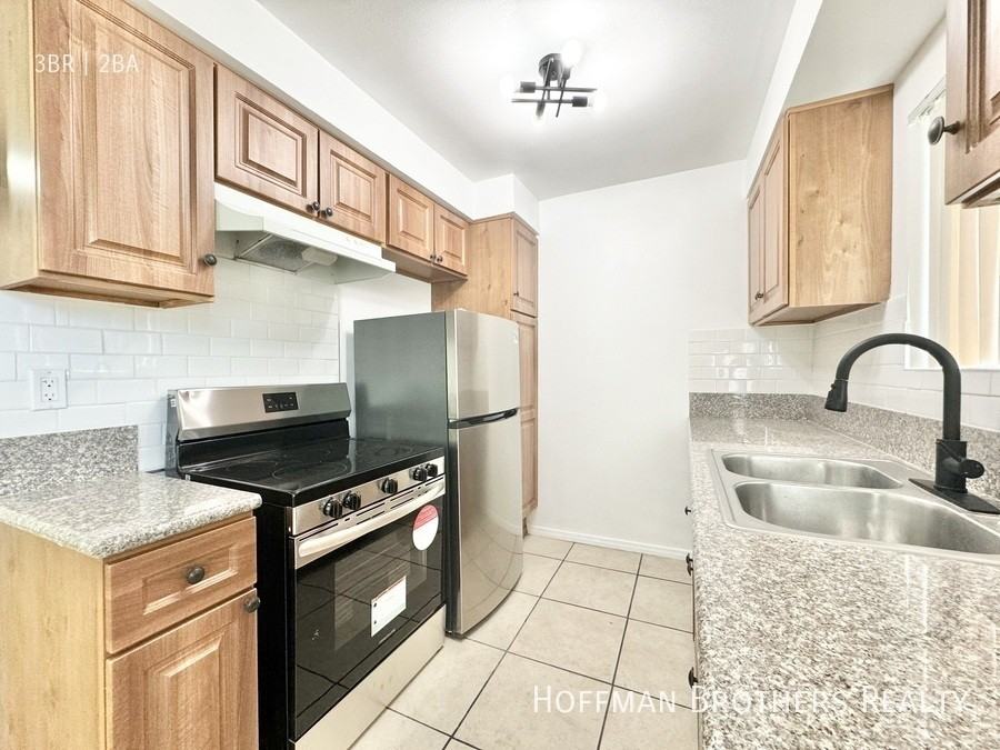 6561 Fulton Ave #14 - Photo 5 of 13