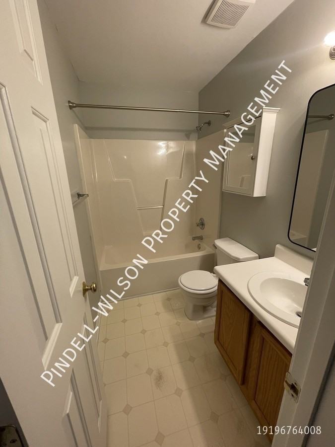 207 Highgate Cir - Photo 6 of 12