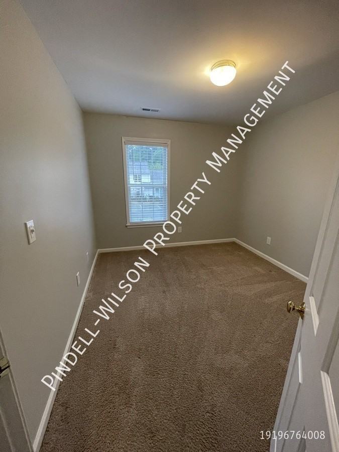 207 Highgate Cir - Photo 7 of 12