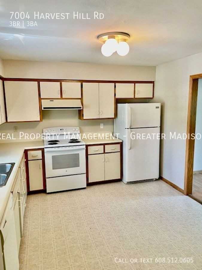 7004 Harvest Hill Rd - Photo 3 of 17