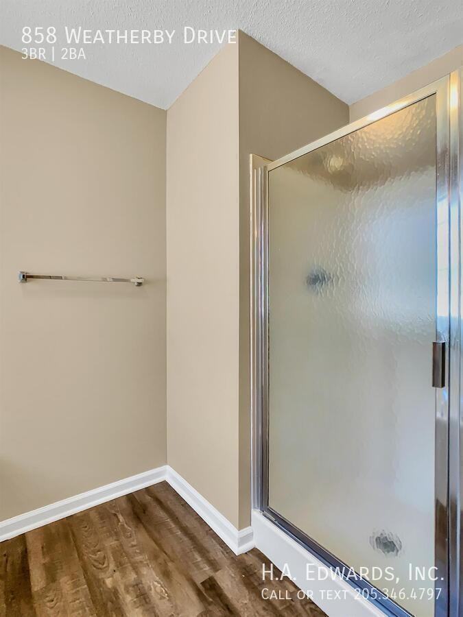 858 Weatherby Dr - Photo 5 of 18