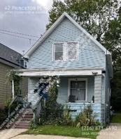 featured image of 42 Princeton Pl #UPPER