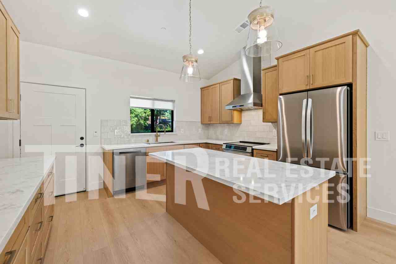 2363 California Ave - Photo 5 of 27
