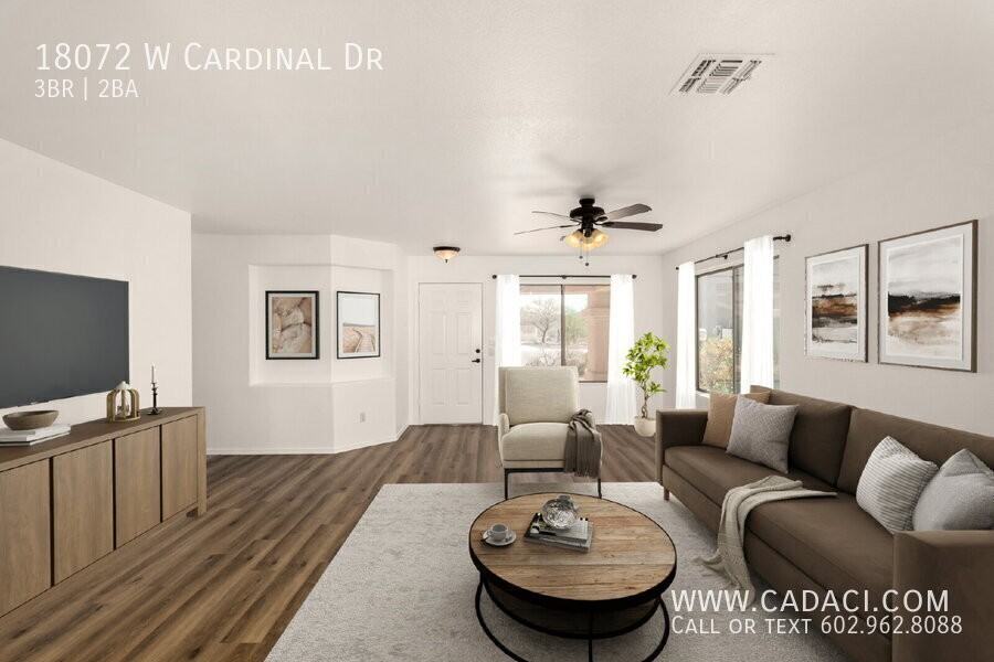 18072 W Cardinal Dr - Photo 4 of 48