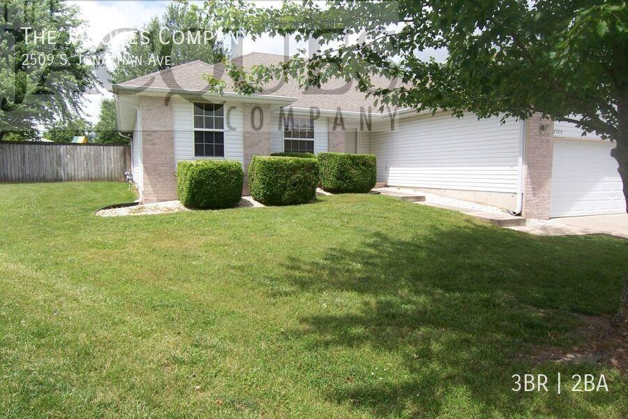 2509 S Jonathan Ave - Photo 3 of 18