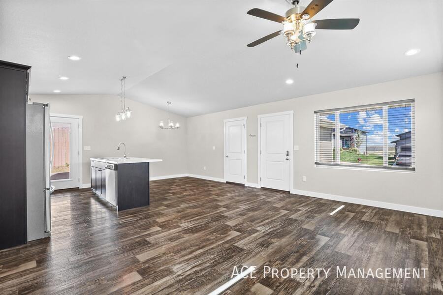 5339 Coal Bank Dr - Photo 4 of 13