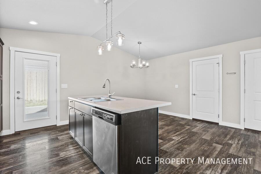 5339 Coal Bank Dr - Photo 7 of 13