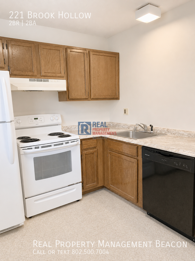 221 Brook Holw - Photo 2 of 9