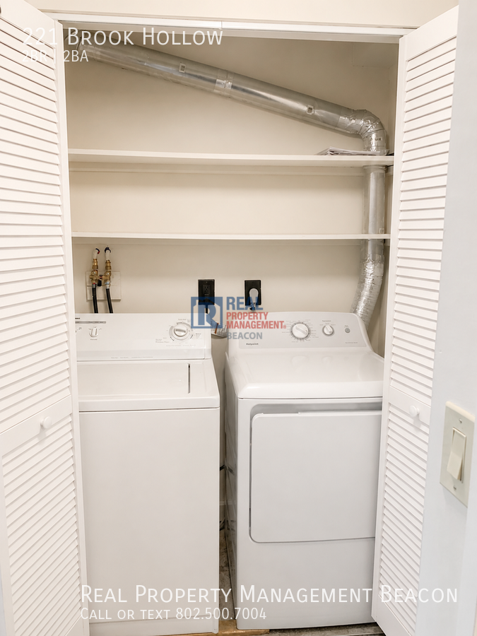 221 Brook Holw - Photo 6 of 9