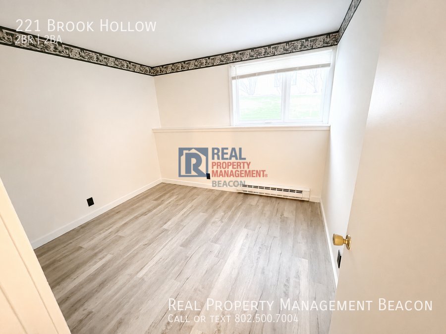 221 Brook Holw - Photo 7 of 9