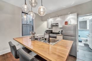 321 S 16th St #2R - Photo 1 of 1