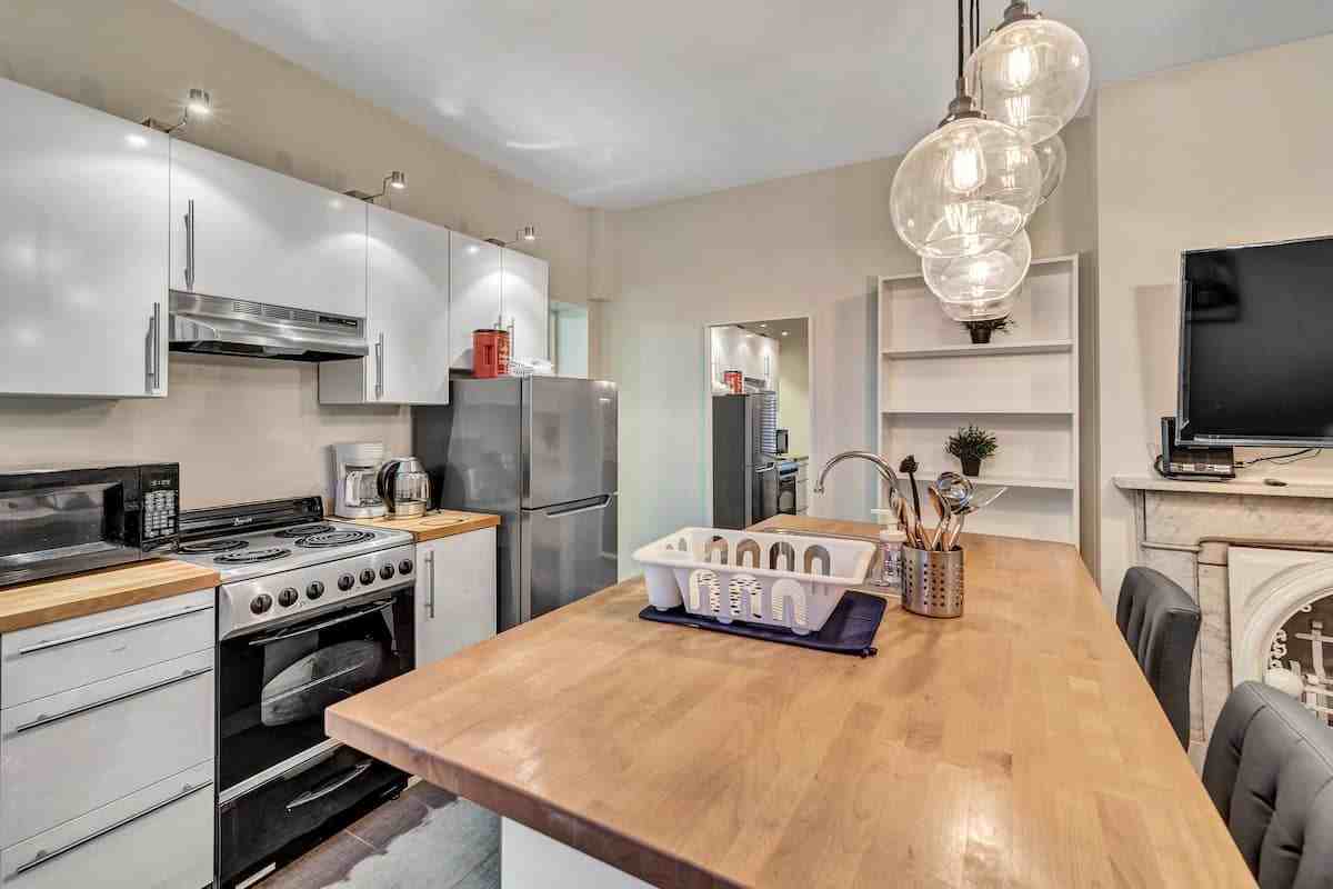 321 S 16th St #2R - Photo 4 of 8