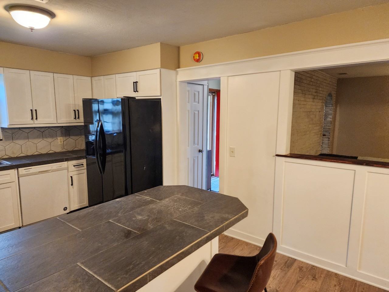 4305 Queens Ct #1 - Photo 6 of 39