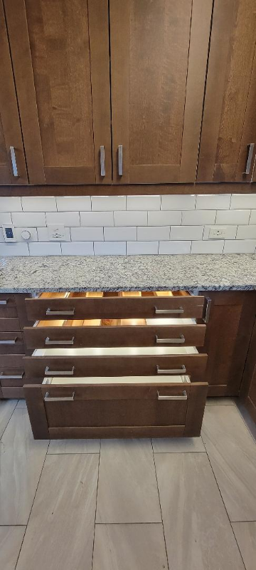 710 Stuart St - Photo 3 of 18
