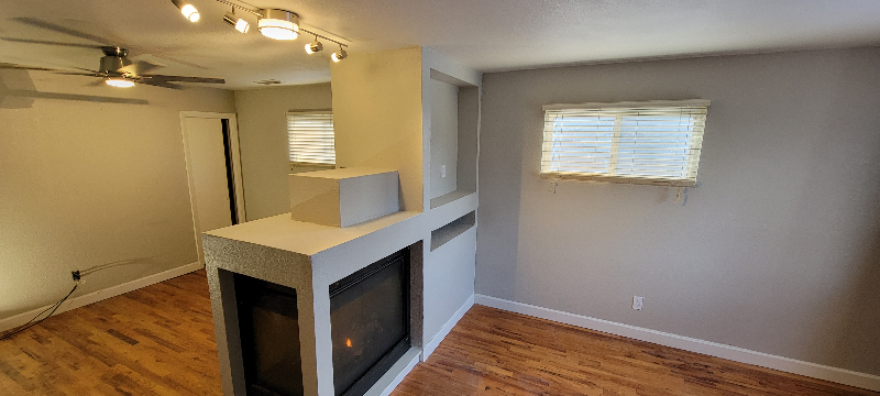 710 Stuart St - Photo 3 of 16