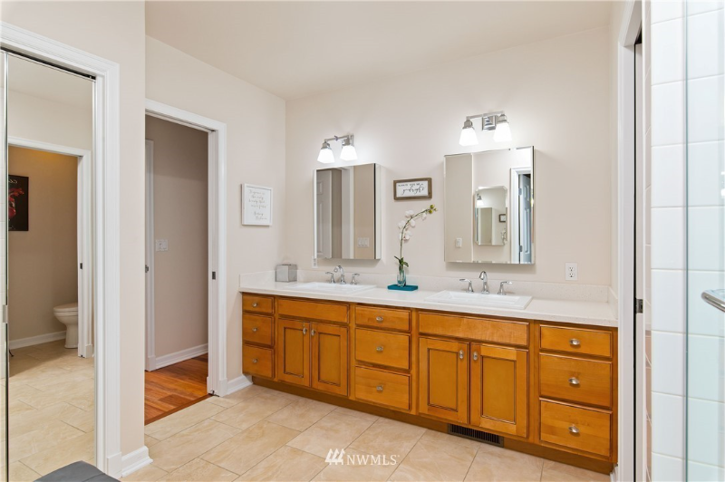 12707 54th Ave Nw - Photo 2 of 40