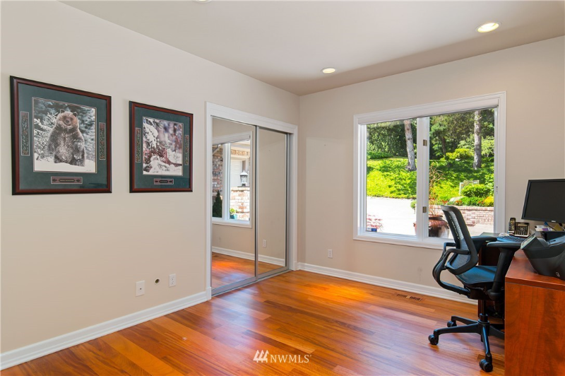 12707 54th Ave Nw - Photo 4 of 40