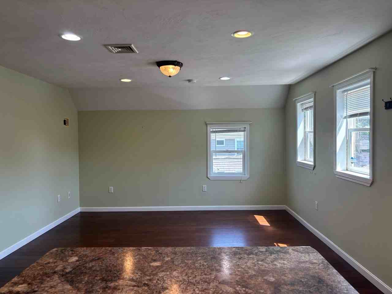 68 Eddy St #2 - Photo 3 of 11