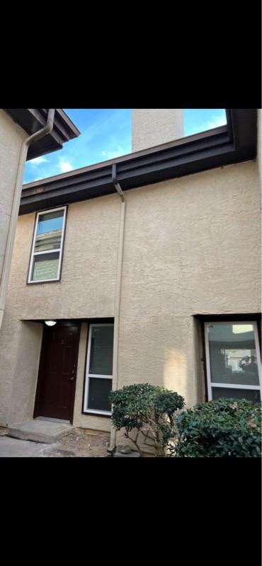 711 Harbour Town Dr #3 - Photo 2 of 12