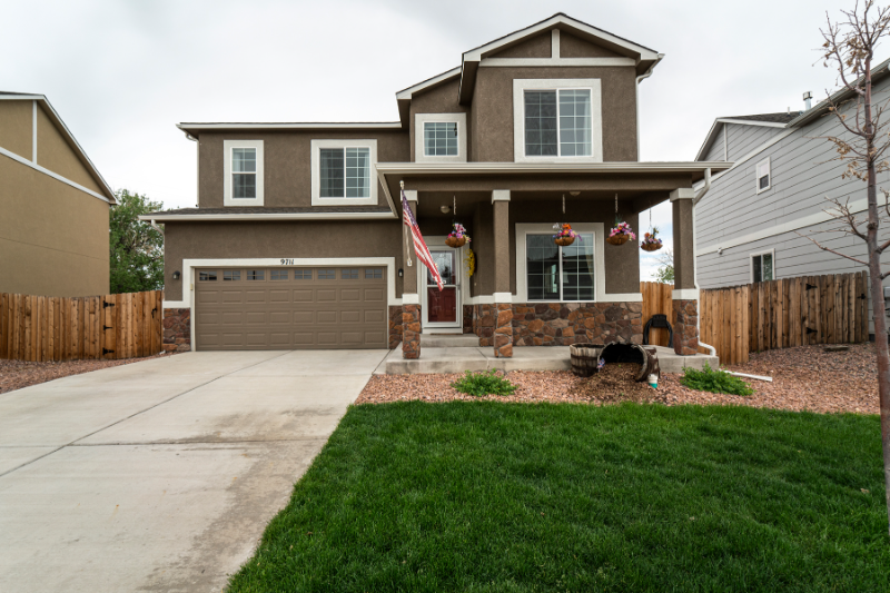9711 Desert Lily Cir - Photo 4 of 50