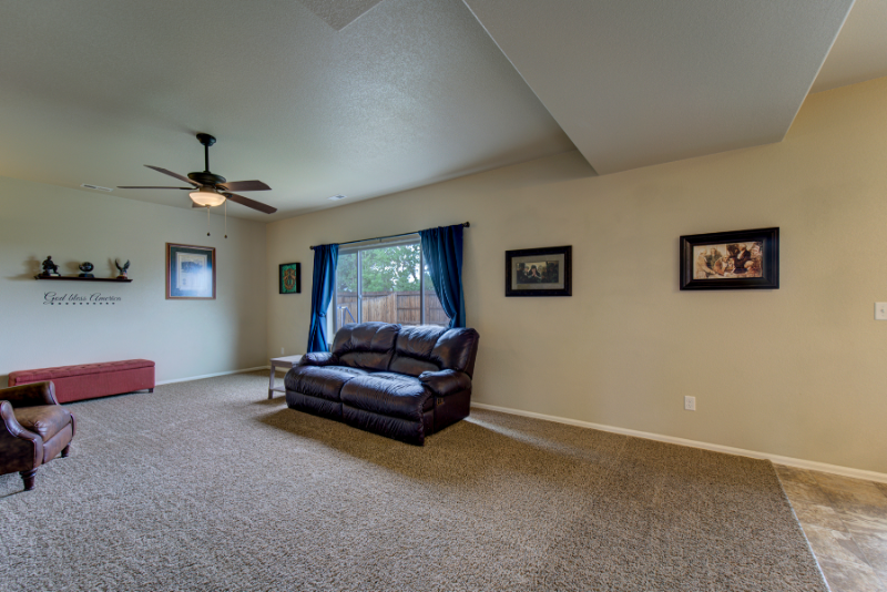 9711 Desert Lily Cir - Photo 6 of 50