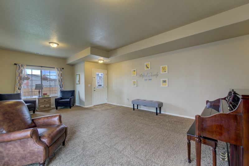 9711 Desert Lily Cir - Photo 7 of 50